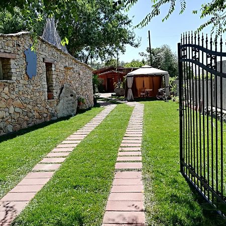 B&B Domo De Pedra Tottubella Exterior foto