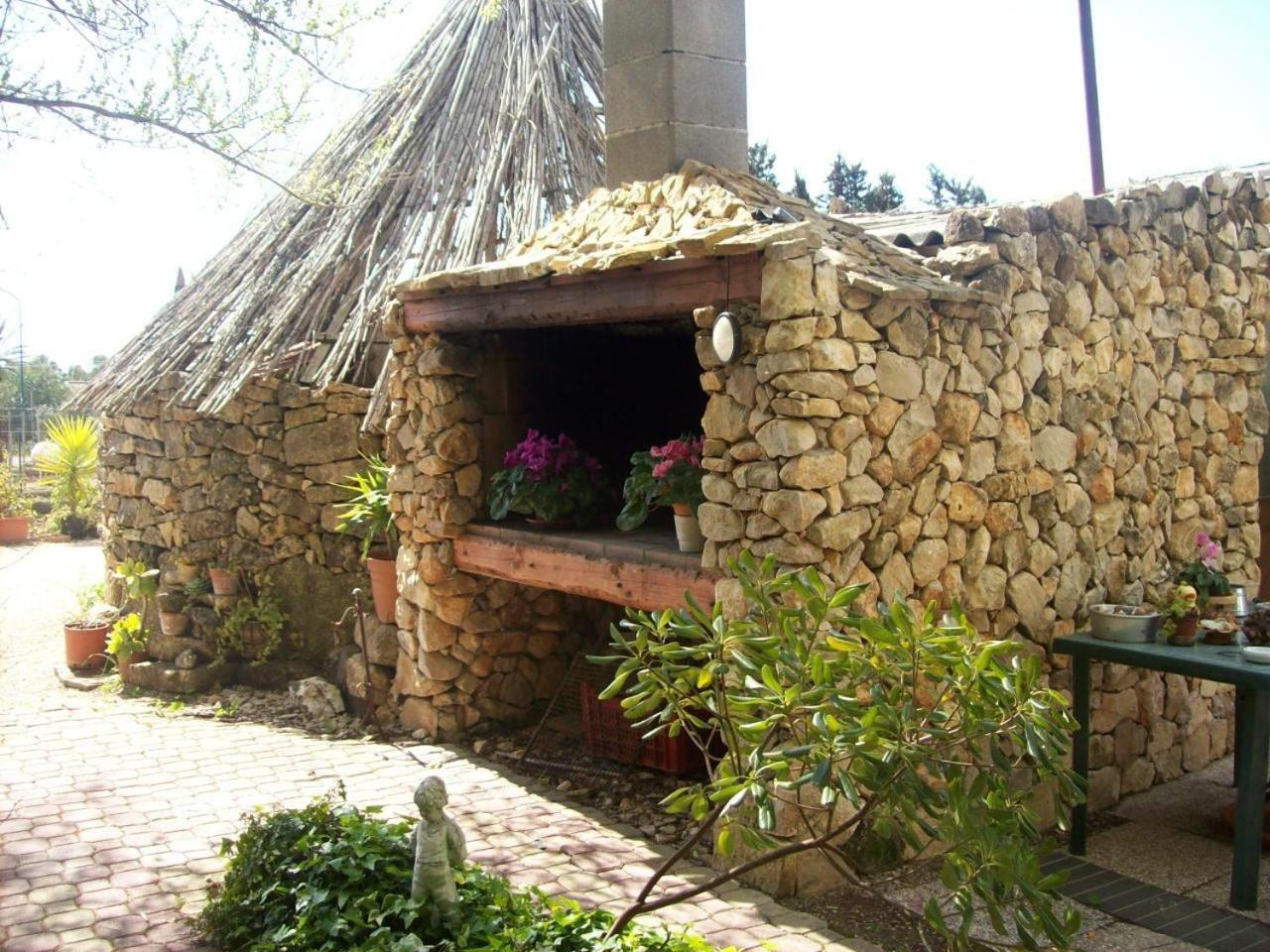 B&B Domo De Pedra Tottubella Exterior foto