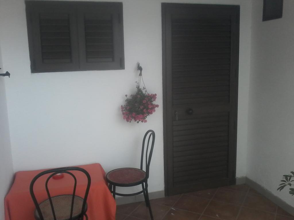 B&B Domo De Pedra Tottubella Exterior foto